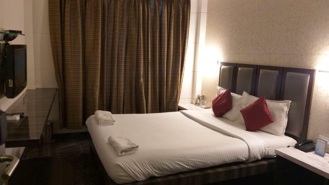 Hotel Sapna Marine Mumbai Exterior foto